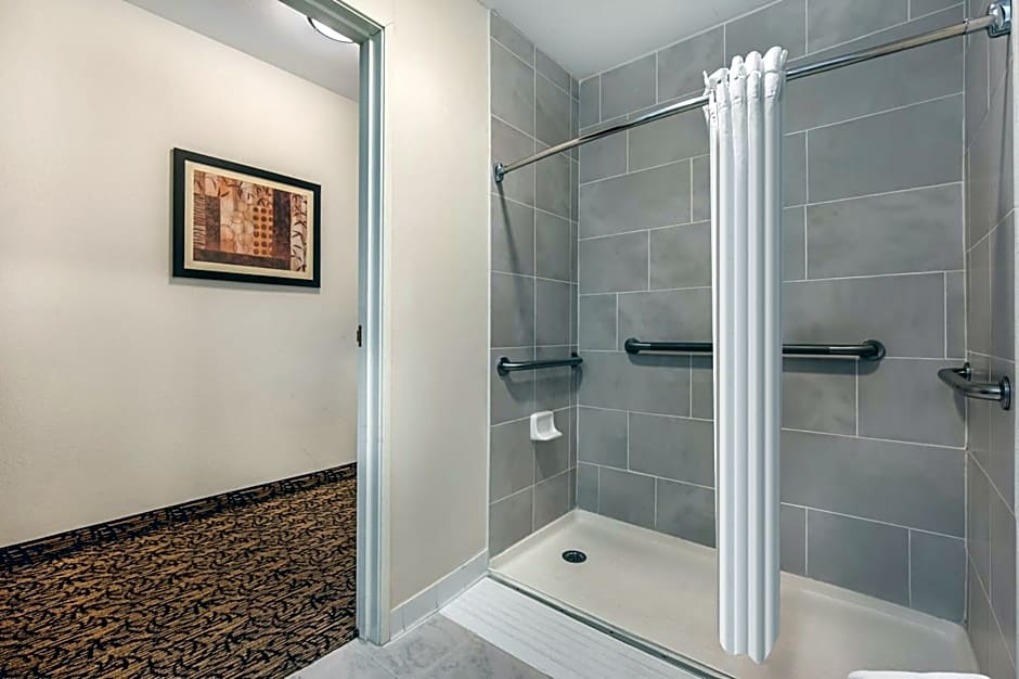 Best Western Plus Louisville Inn And Suites