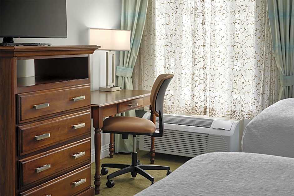 Best Western Premier Del Mar Inn Hotel