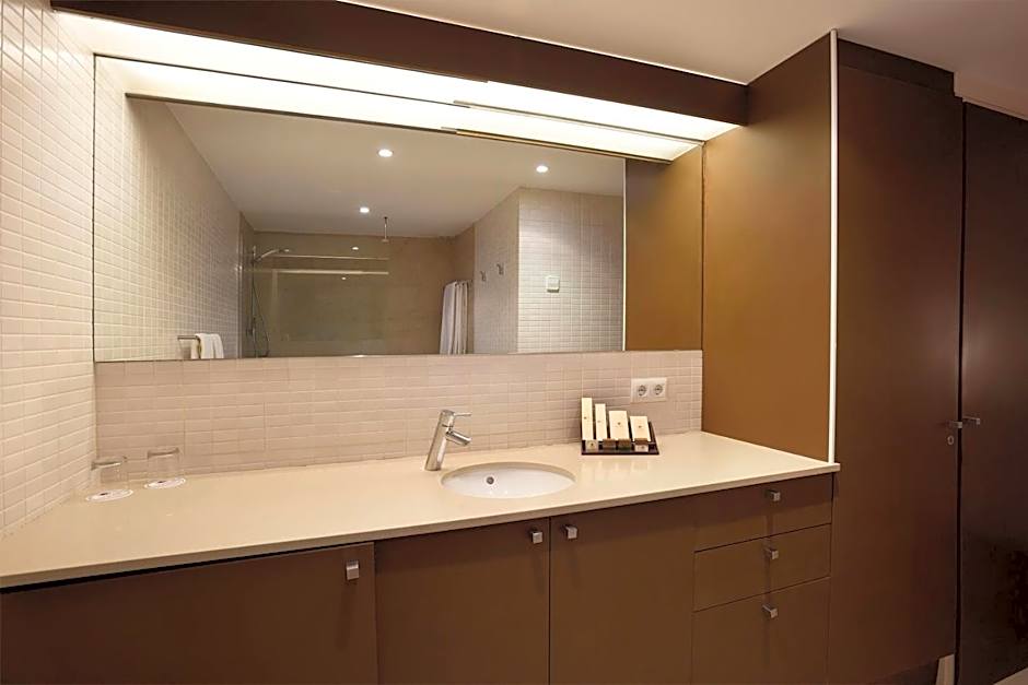 Guitart Grand Passage