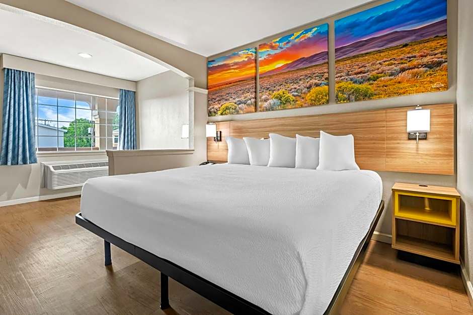 Days Inn by Wyndham Nacogdoches/SFA University/Downtown