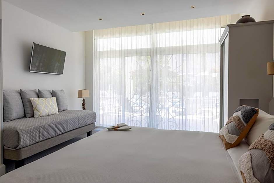 Hôtel La Villa Juan Beach