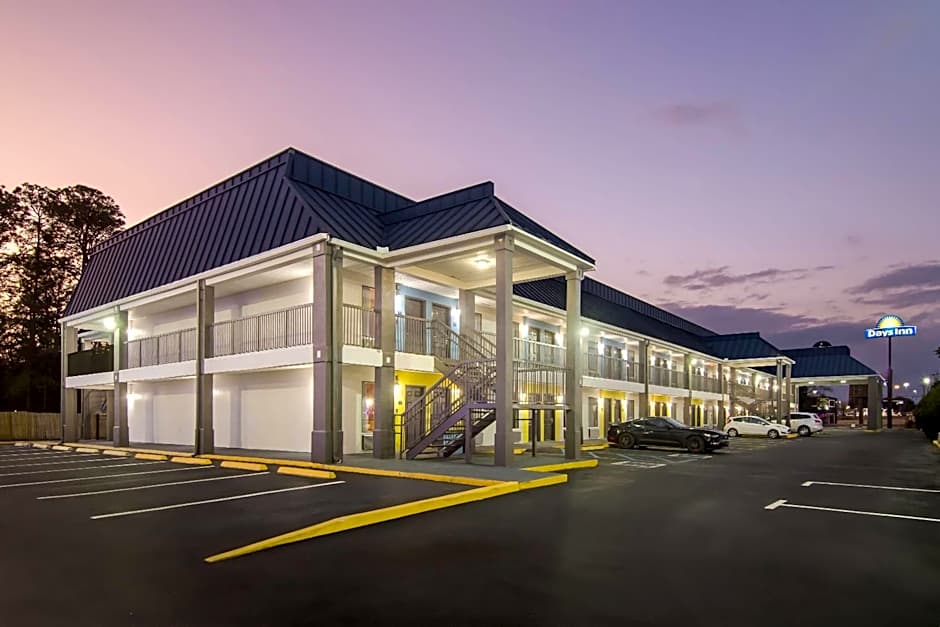 Days Inn by Wyndham Ocean Springs