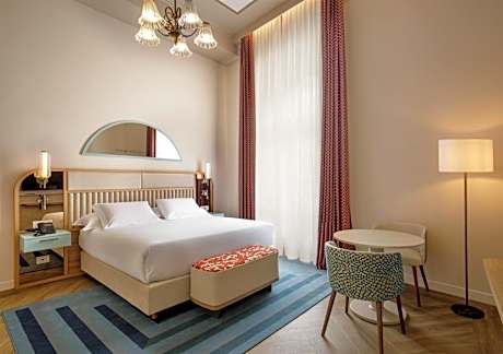 King Room - Mobility Accessible