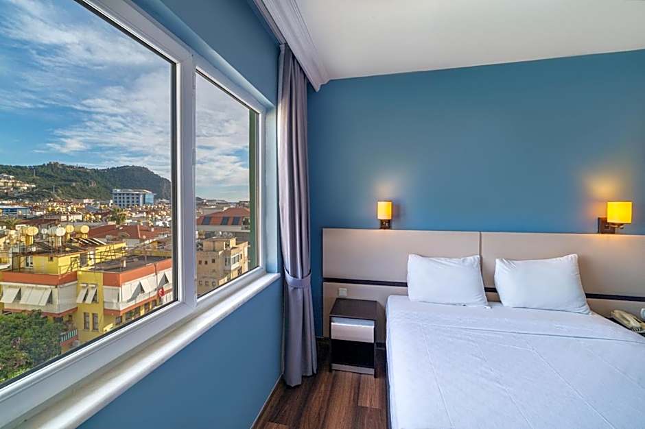 Royalisa City Apart Hotel