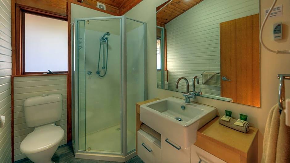Stewarts Bay Lodge