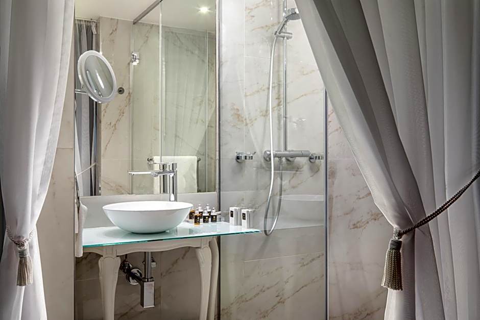 Mystery Hotel Budapest