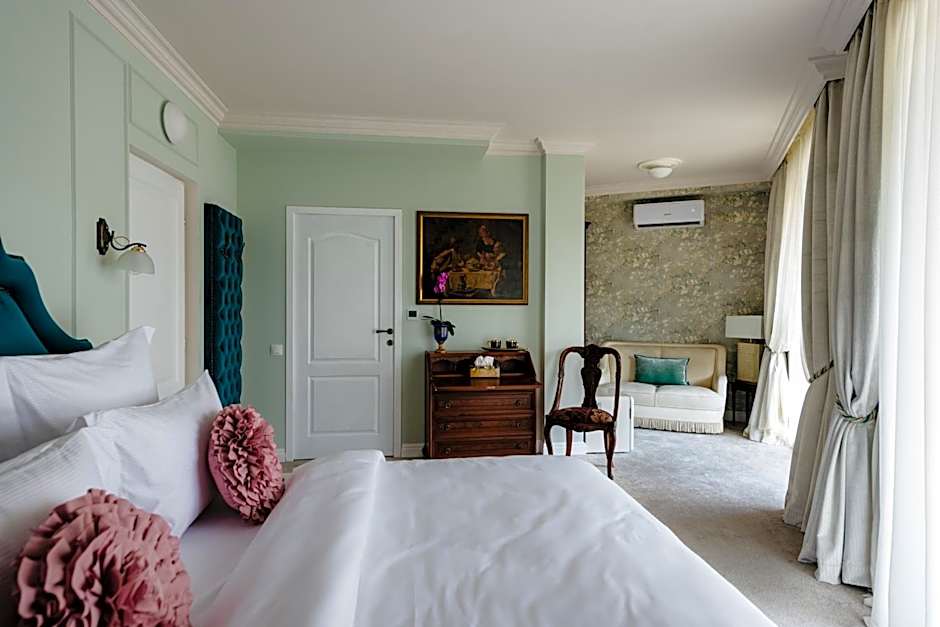 Ateneea Luxury Rooms