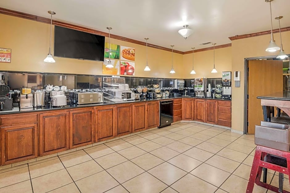 Econo Lodge Lubbock I-27