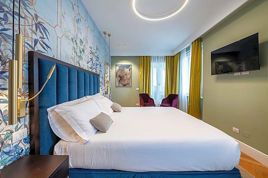 Glimpse Hotel