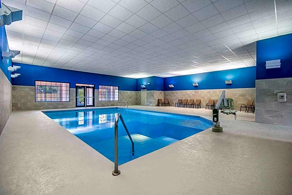 Hampton Inn By Hilton East Aurora