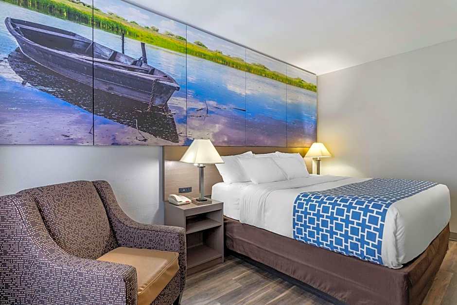 Clarion Pointe Sulphur - Lake Charles