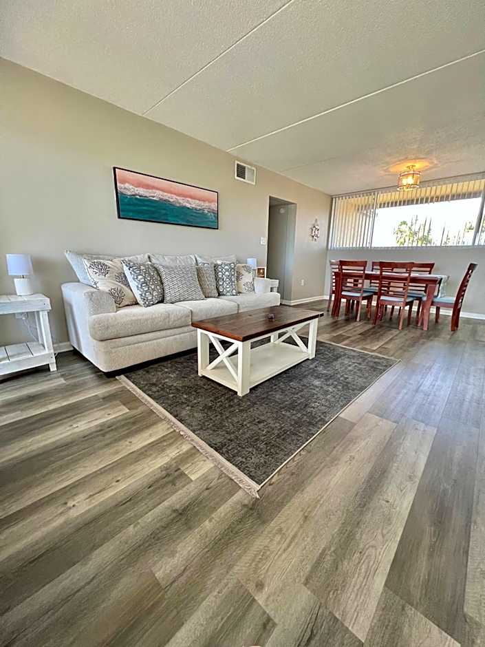 Wondrous Waterfront Condo w/ Pool & Washer/Dryer