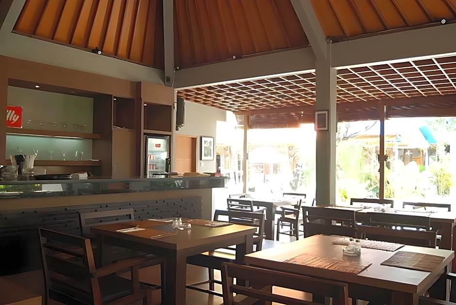Puri Gopa Hotel