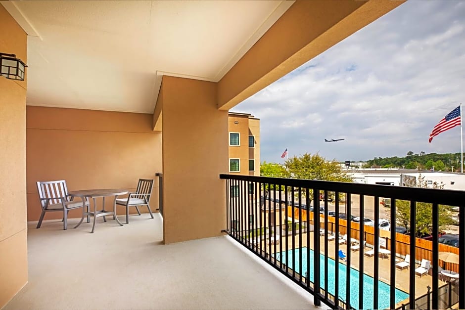 Staybridge Suites IAH Airport East