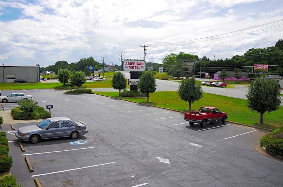 American Motel - Lenoir