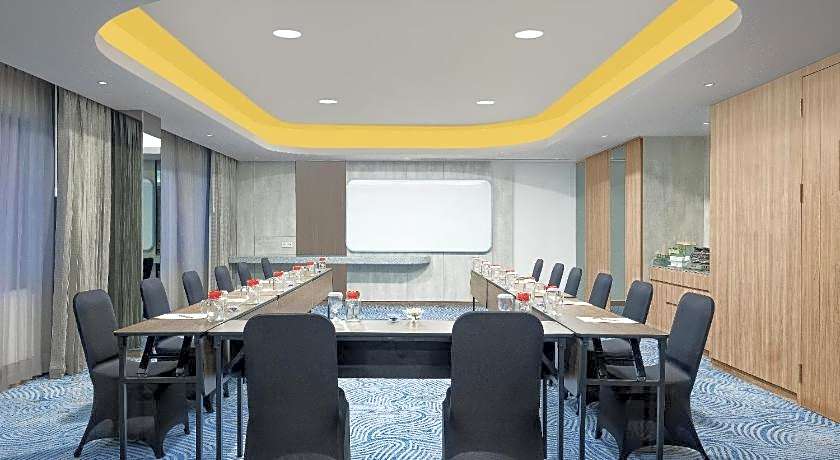 Harper Banjarmasin by ASTON