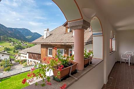 One-Bedroom Apartment (2 Adults)