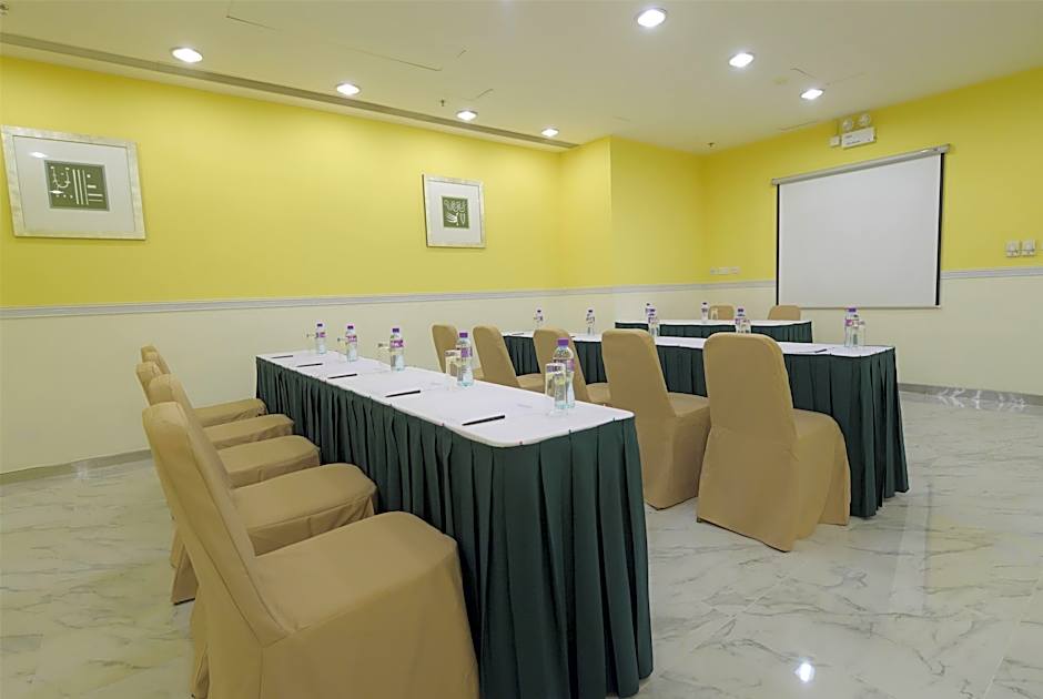 Ramada by Wyndham Hong Kong Grand View