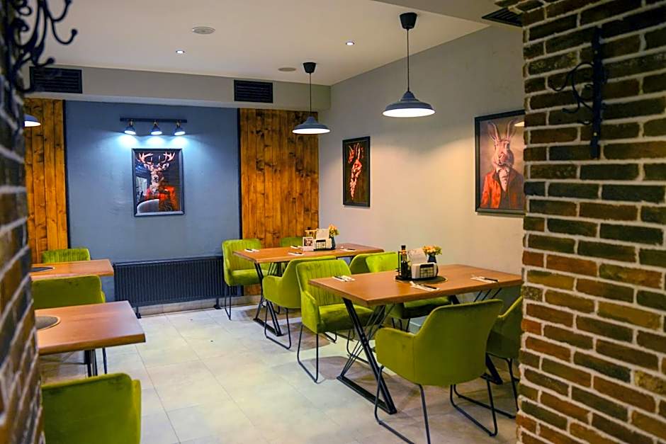 City House Family Hotel & Restaurant