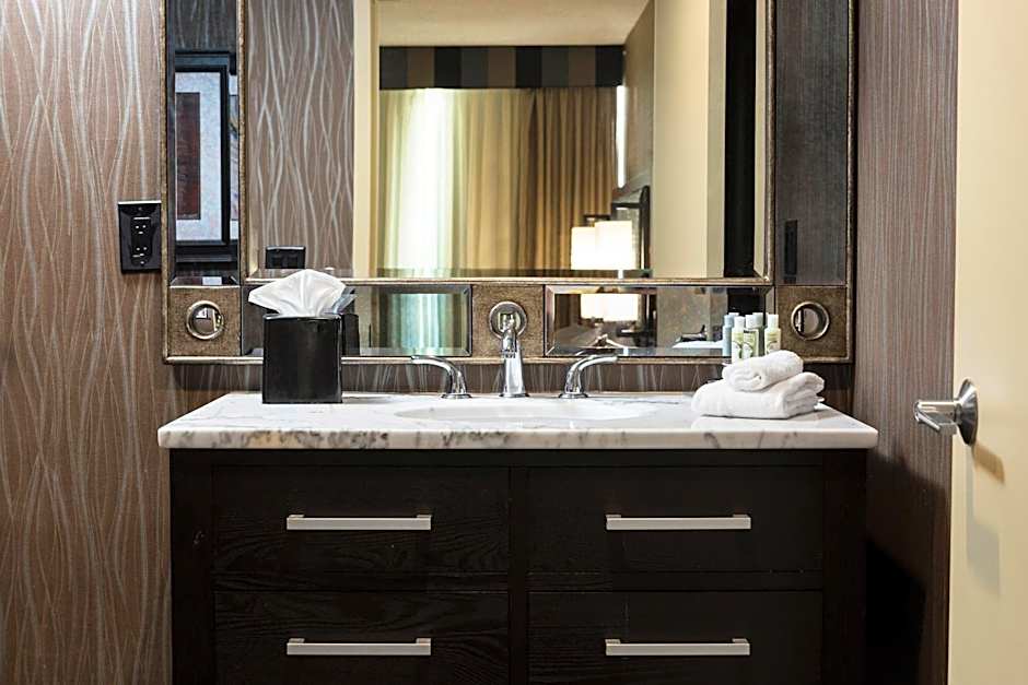 Holiday Inn Hotel & Suites Des Moines-Northwest By IHG