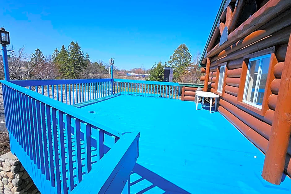 Days Inn by Wyndham Mackinaw City/Bridge