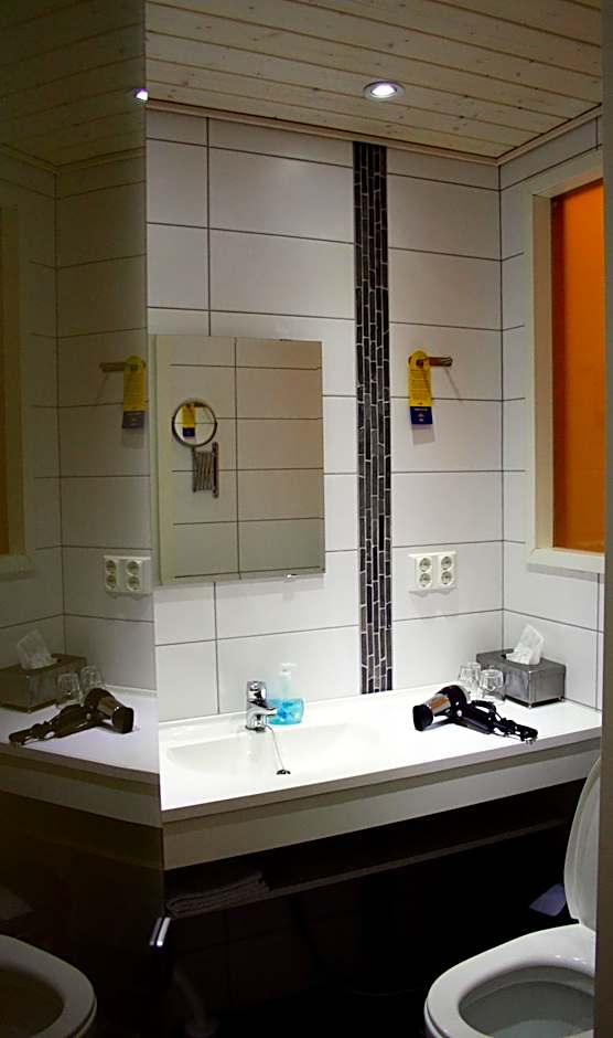 Samantta Hotel & Restaurant