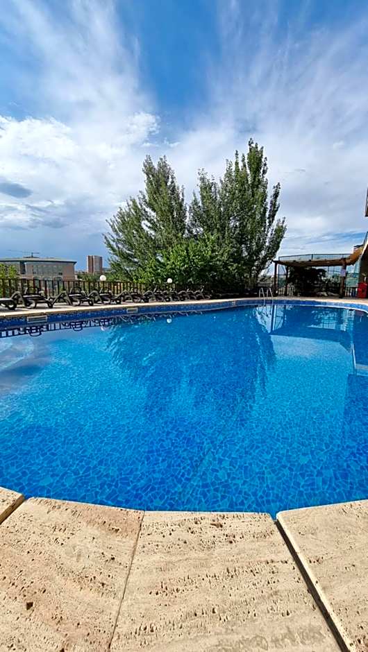 Olympia Garden Hotel