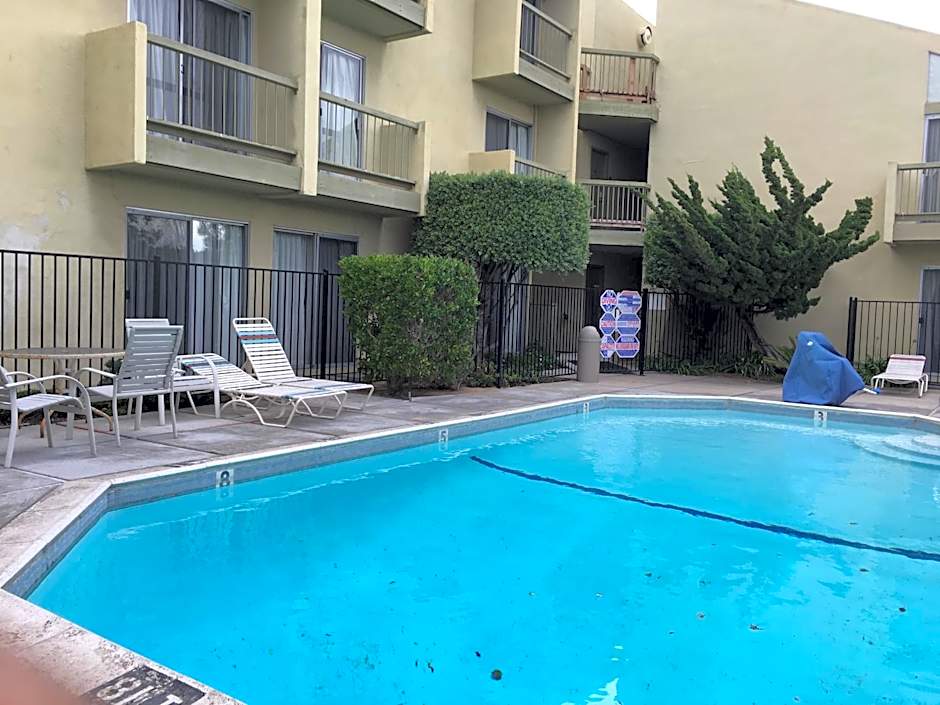 Sand Dollar Inn
