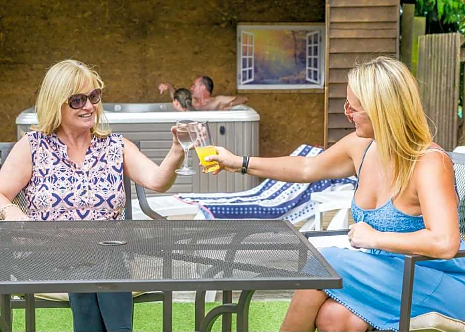 Andrewshayes Holiday Park