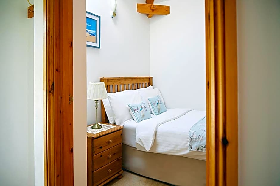 Bovisand Lodge Holiday Park, Beachside Location & Indoor Heated Pool
