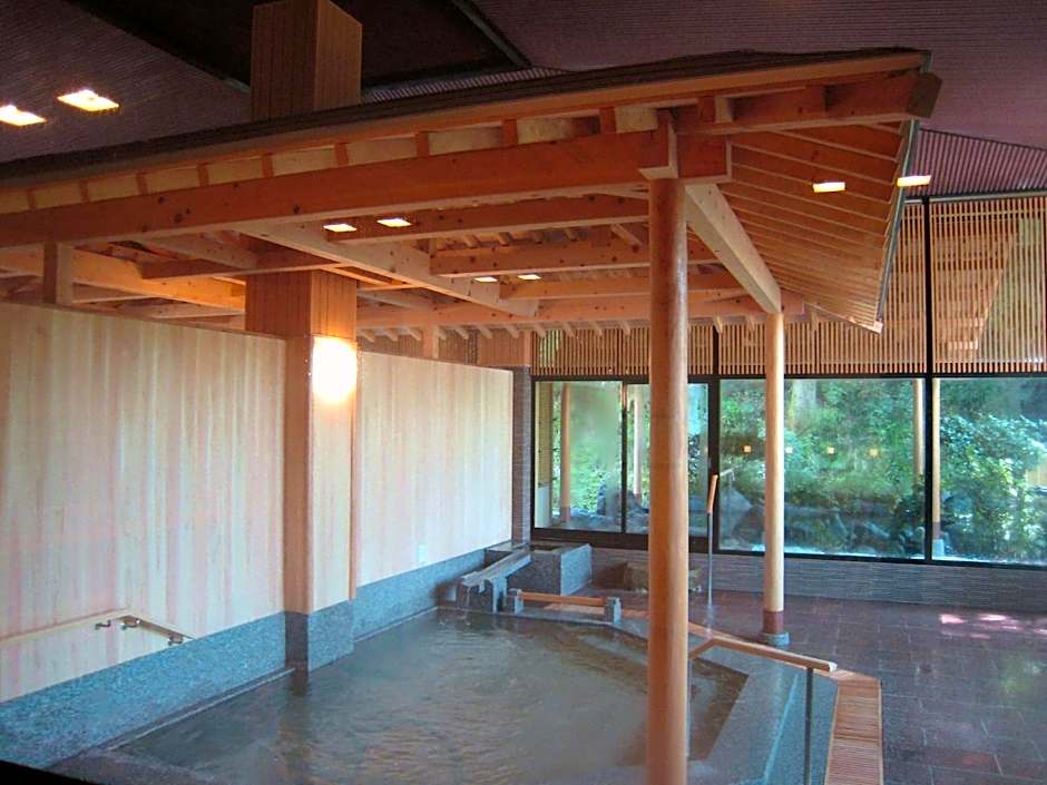 TAKITEI Riverside Onsen ーA Hidden Ryokan in Kanazawaー