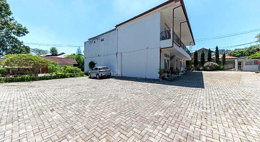 OYO 2188 Rossan Villa 4