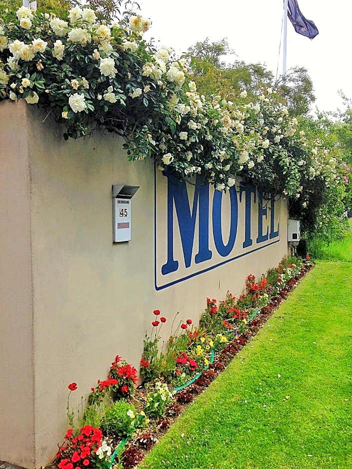 ASURE Bush Inn Court Motel