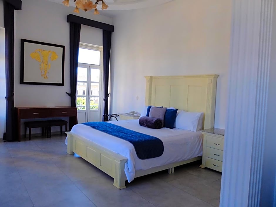 HOTEL ESTANCIA REAL