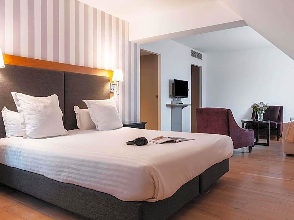 Mercure Maintenon