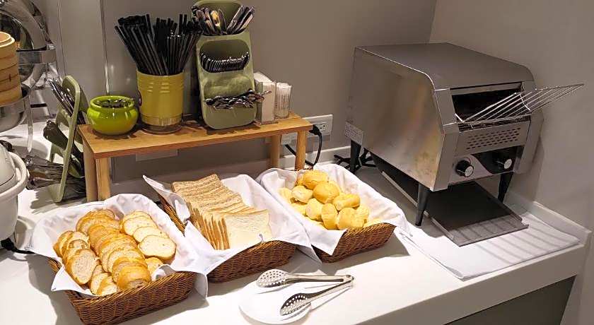 Hotel B (Quarantine Hotel)