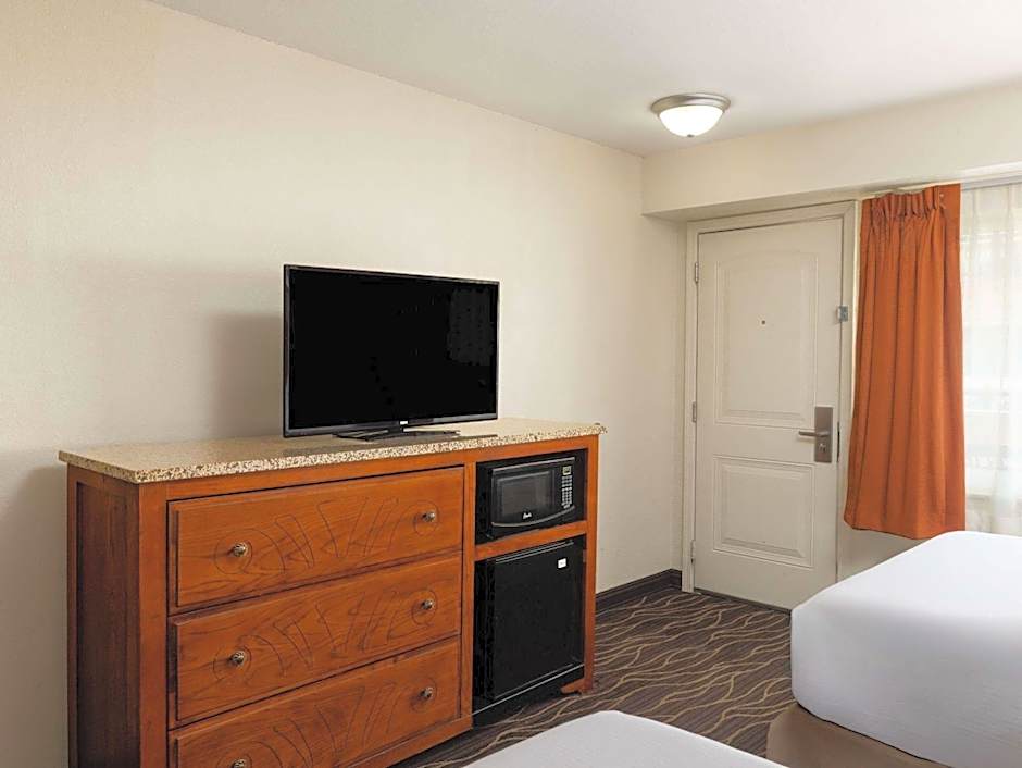 Ramada by Wyndham Elko Hotel at Stockmen's Casino