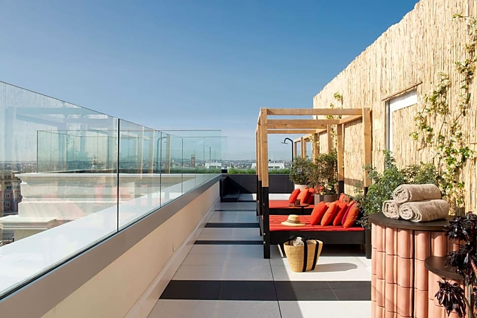 Hotel Montera Madrid, Curio Collection by Hilton