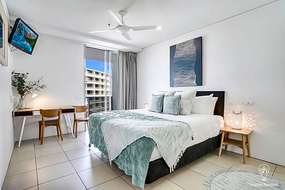 602 Harbour Lights with Ocean Views