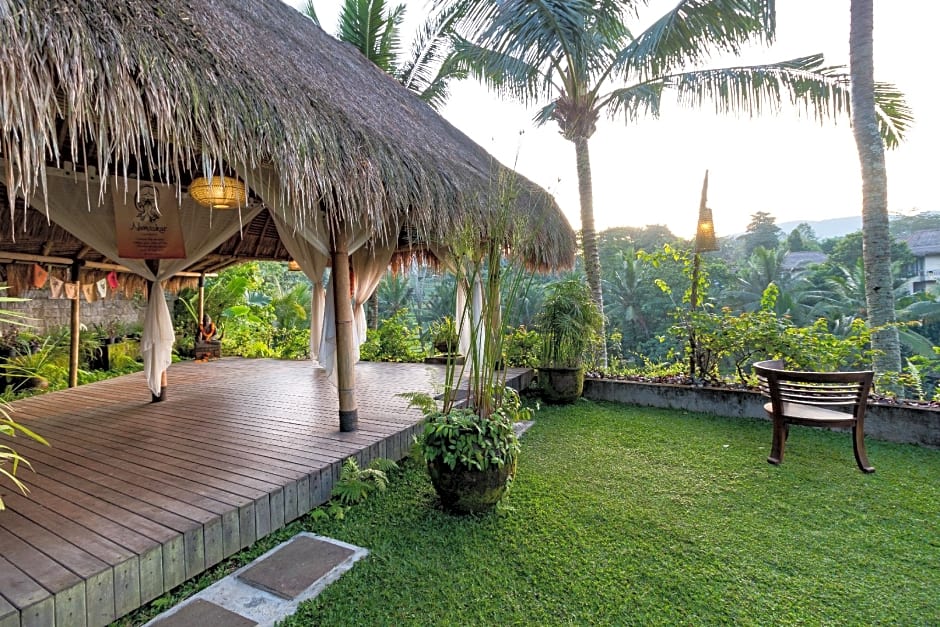 Cepik Villa Sidemen by AGATA