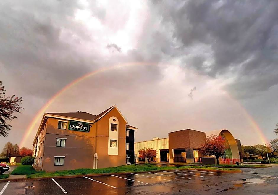 DuPont Suites - Louisville