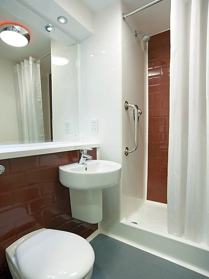 Travelodge Liverpool Central The Strand