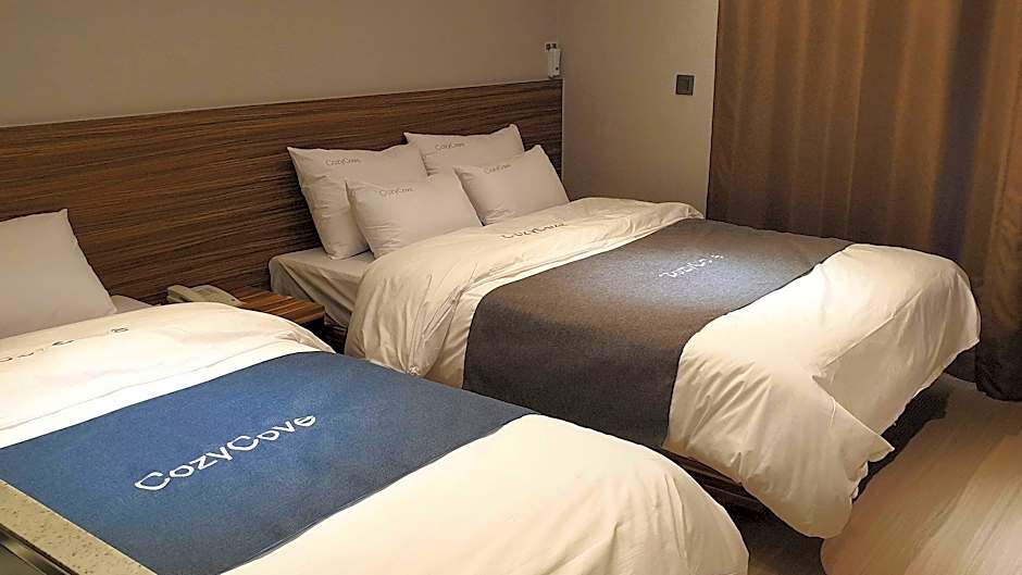 CozyCove Boutique Hotel