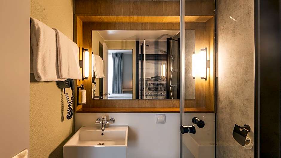 Campanile PRIME - Paris Levallois-Perret