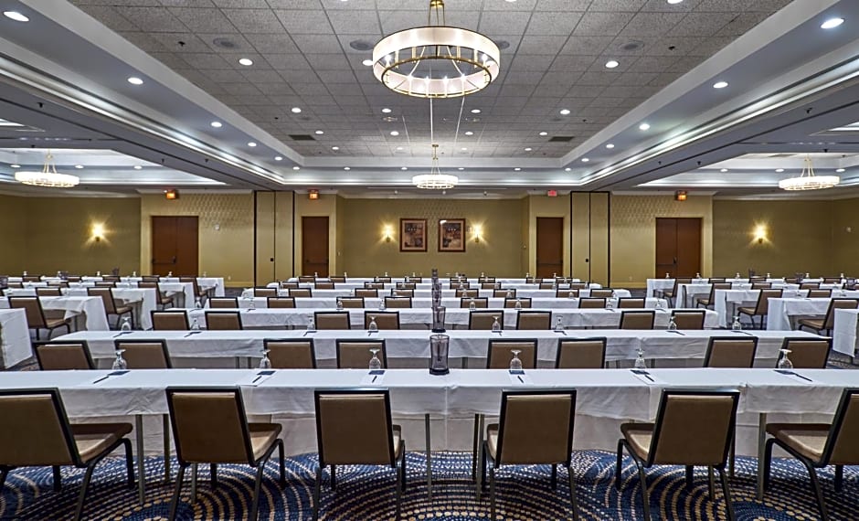 Hilton Knoxville