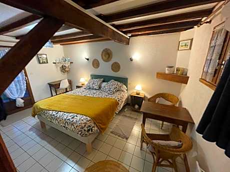 Double Room with Pool View