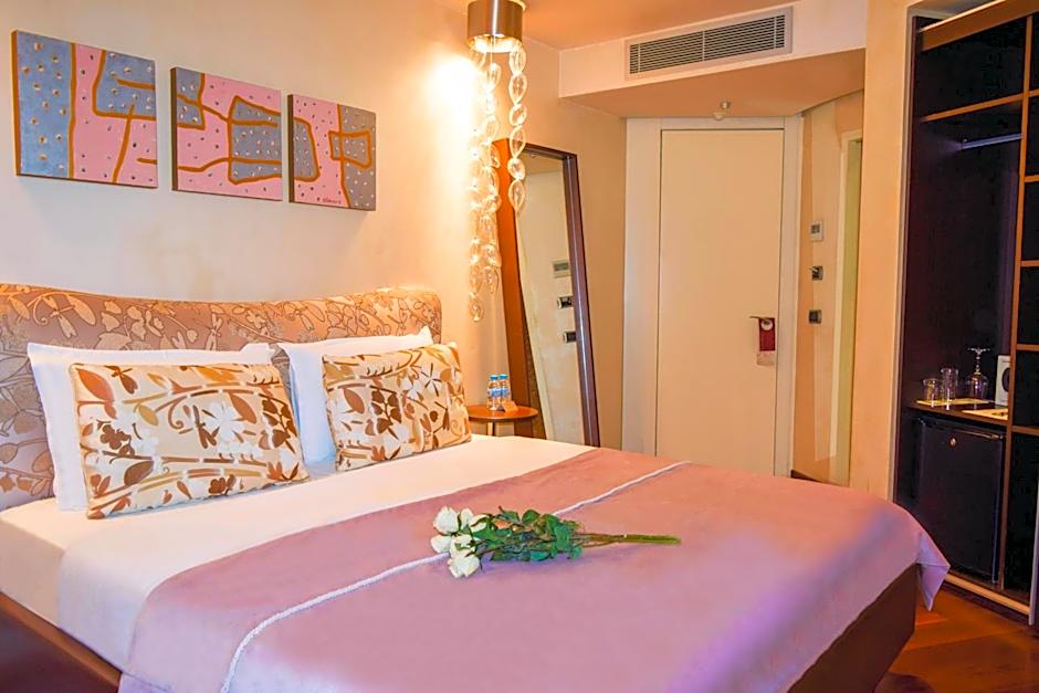 Les Fleurs Boutique Hotel