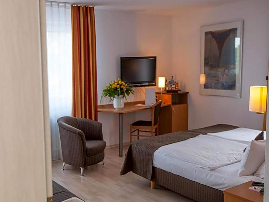 Stuttgart Großbettlingen Hotel by Belvilla