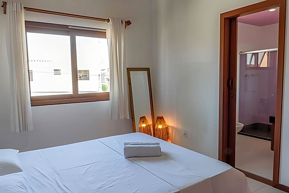 450m PRAIA de Taperapuan; Piscina; 2 quartos; WiFi 300 mbs; Churrasqueira; Estacionamento Gratuito 1 carro