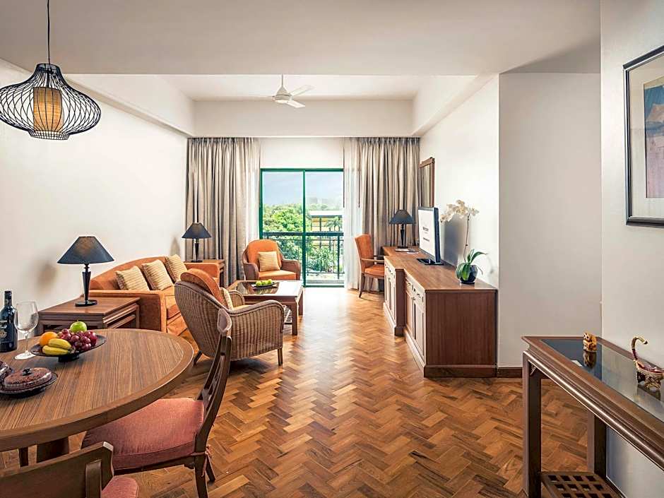 Mercure Yangon Kaba Ay